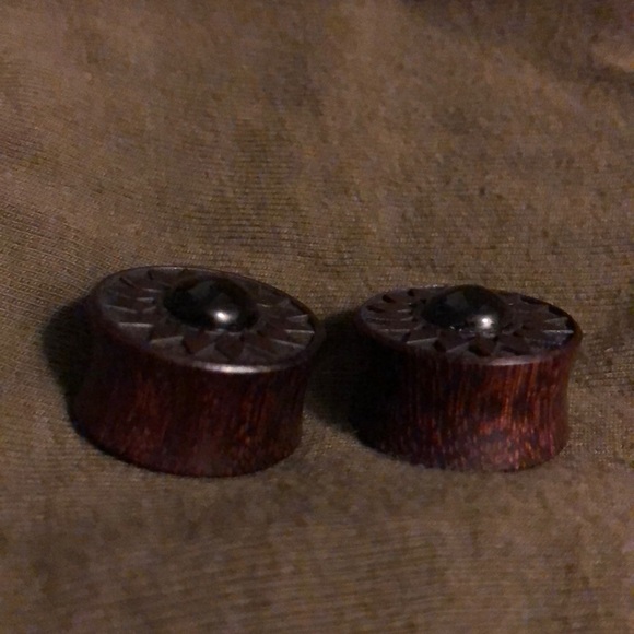 Wooden onyx plugs - Picture 3 of 3